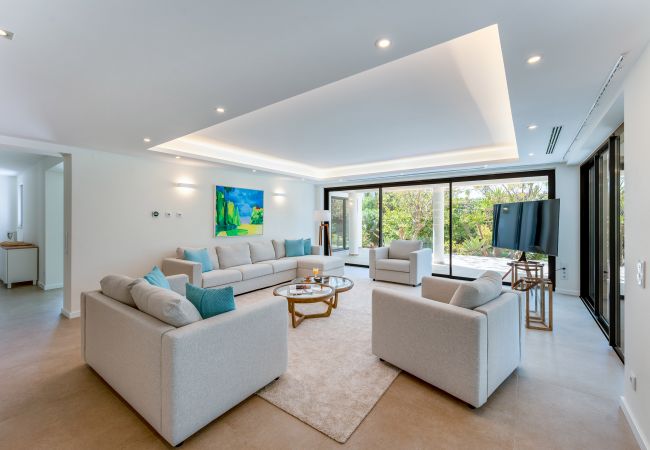 Villa à Vilamoura - Villa Natura | 6 Chambres | Villa Spectaculaire avec Jardin Spacieux | Vilamoura Villa à Vilamoura - Villa Natura | 6 Chambres | Villa Spectaculaire avec Jardin Spacieux | Vilamoura