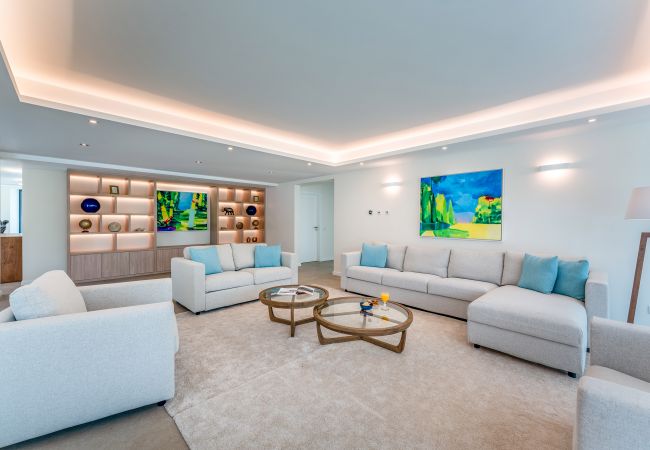 Villa à Vilamoura - Villa Natura | 6 Chambres | Villa Spectaculaire avec Jardin Spacieux | Vilamoura Villa à Vilamoura - Villa Natura | 6 Chambres | Villa Spectaculaire avec Jardin Spacieux | Vilamoura