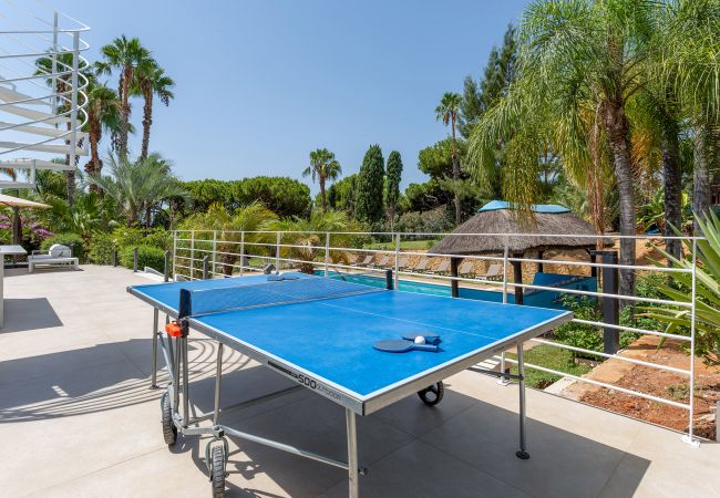 Villa à Vilamoura - Villa Natura | 6 Chambres | Villa Spectaculaire avec Jardin Spacieux | Vilamoura Villa à Vilamoura - Villa Natura | 6 Chambres | Villa Spectaculaire avec Jardin Spacieux | Vilamoura