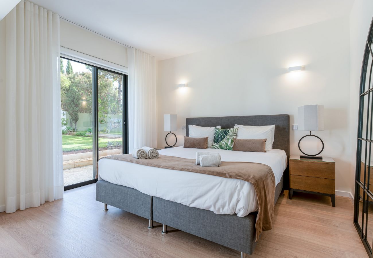 Villa à Vilamoura - Villa Natura | 6 Chambres | Villa Spectaculaire avec Jardin Spacieux | Vilamoura