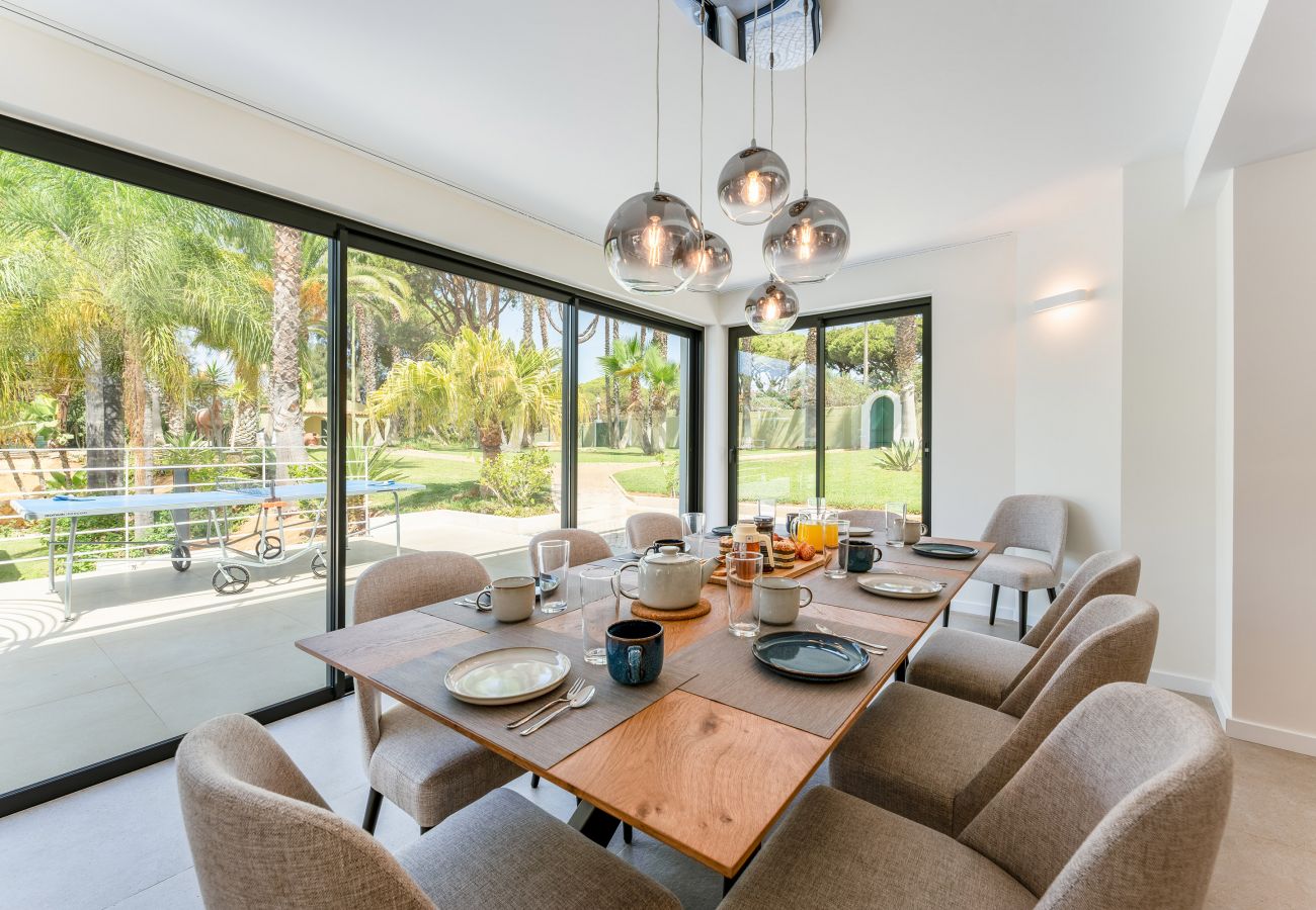 Villa à Vilamoura - Villa Natura | 6 Chambres | Villa Spectaculaire avec Jardin Spacieux | Vilamoura