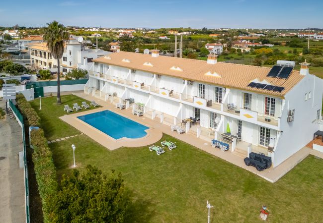 Maison mitoyenne à Albufeira - Casa Pimenta | 5 Chambres | Centrale | Olhos de Água Maison mitoyenne à Albufeira - Casa Pimenta | 5 Chambres | Centrale | Olhos de Água