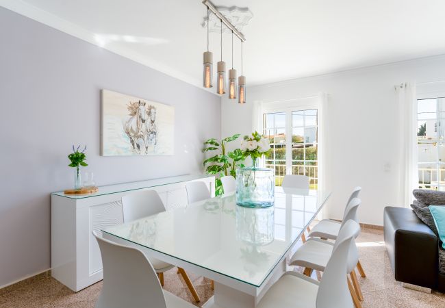 Maison mitoyenne à Albufeira - Casa Sal | 4 Chambres | Centrale | Olhos de Água Maison mitoyenne à Albufeira - Casa Sal | 4 Chambres | Centrale | Olhos de Água