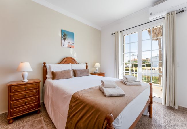 Maison mitoyenne à Albufeira - Casa Sal | 4 Chambres | Centrale | Olhos de Água Maison mitoyenne à Albufeira - Casa Sal | 4 Chambres | Centrale | Olhos de Água