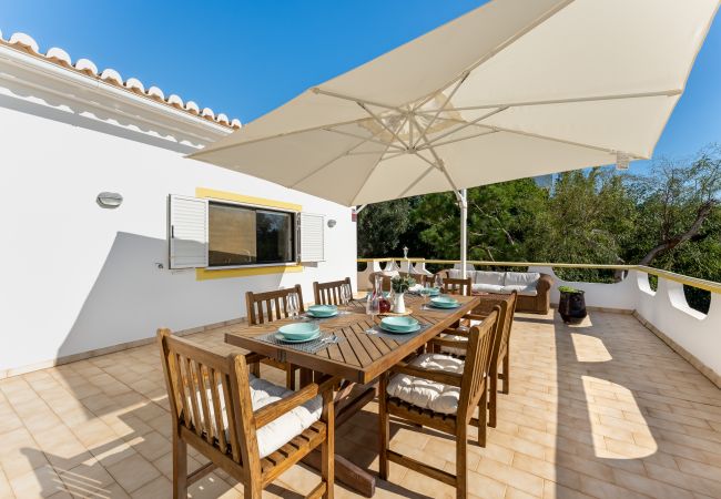 Maison à Santa Bárbara de Nexe - Casa Federica | 4 Chambres | Magnifique Vue | Loulé  Maison à Santa Bárbara de Nexe - Casa Federica | 4 Chambres | Magnifique Vue | Loulé