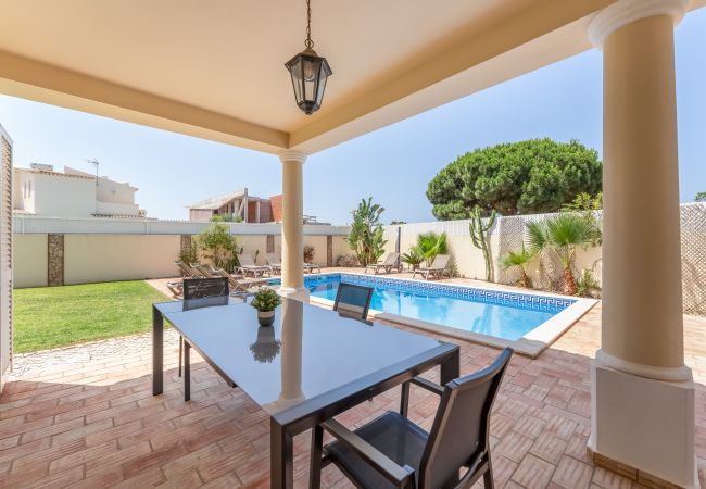 Villa à Albufeira - Villa Castelo | 4 Chambres | Plage de Castelo | Galé Villa à Albufeira - Villa Castelo | 4 Chambres | Plage de Castelo | Galé