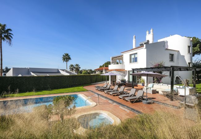 Villa à Almancil - Villa Lakeside Villa à Almancil - Villa Lakeside