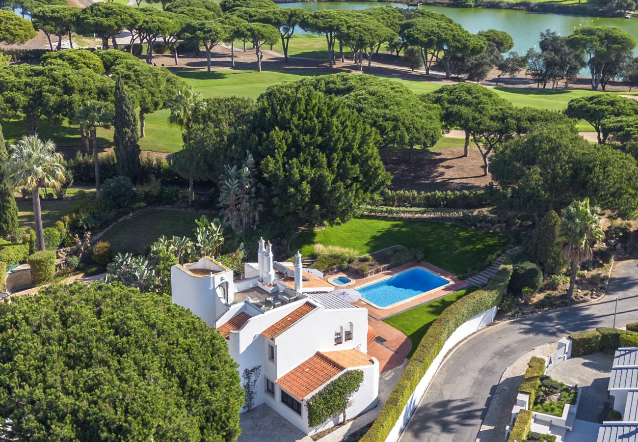 Villa à Almancil - Villa Lakeside Villa à Almancil - Villa Lakeside