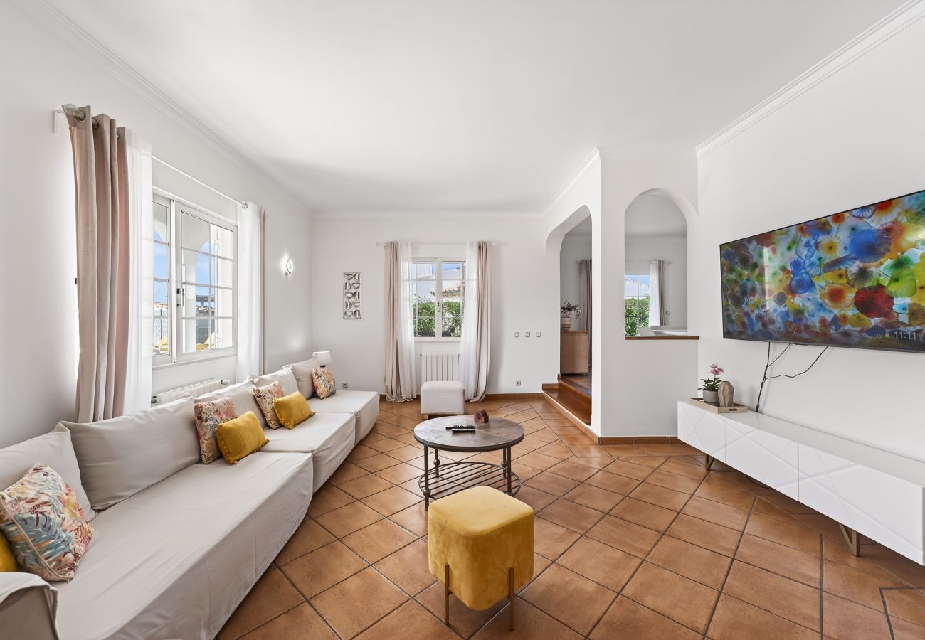 Villa à Albufeira - Villa Girassol | 5 Chambres | Central | Albufeira