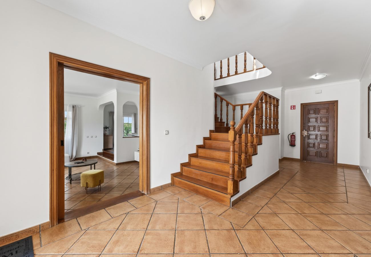 Villa à Albufeira - Villa Girassol | 5 Chambres | Central | Albufeira