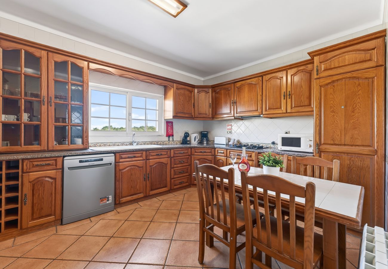 Villa à Albufeira - Villa Girassol | 5 Chambres | Central | Albufeira