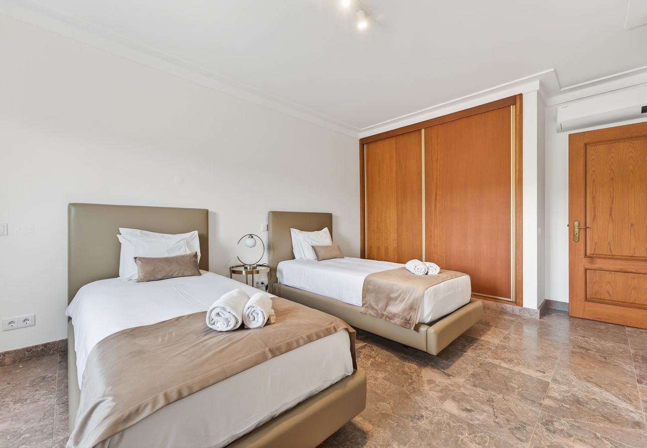 Villa à São Brás de Alportel - Villa Horizonte | 5 chambres | Vue panoramique | São Brás de Alportel