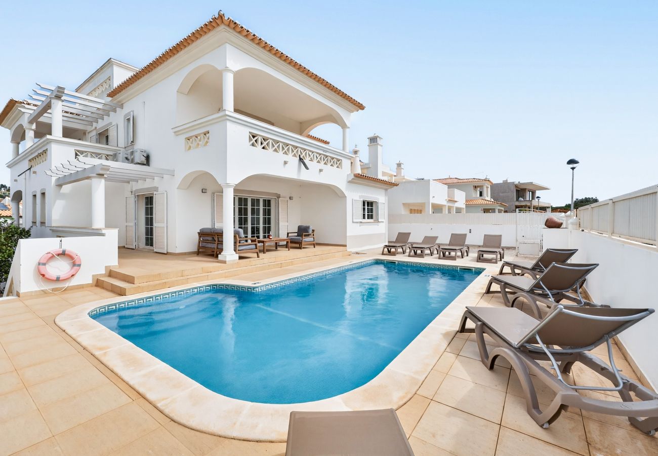 Villa à Albufeira - Villa Féliz | 4 chambres | Près du port de plaisance | Albufeira