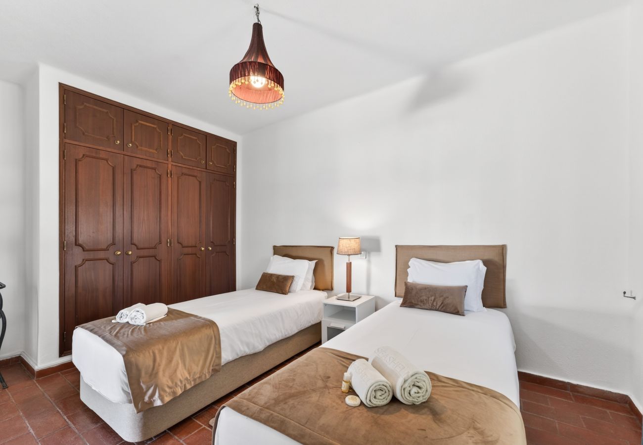 Maison à Olhos D´Água - Casa 19 | 3 chambres | Près de la plage | Olhos de Agua
