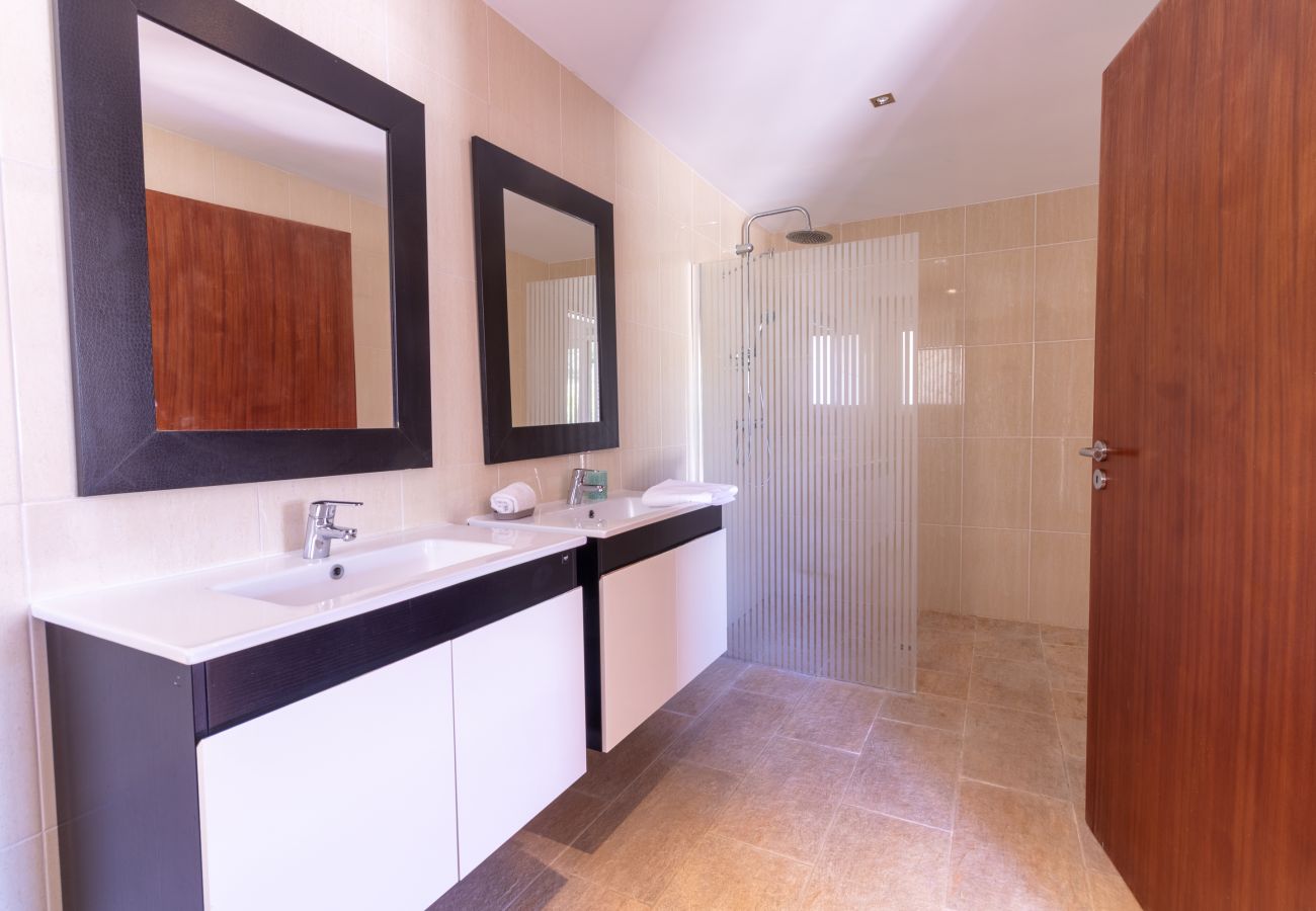 Villa à Carvoeiro - Villa Ursa | 6 chambres | Jacuzzi | Benagil