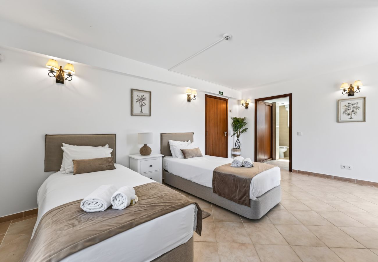 Villa à Carvoeiro - Villa Ursa | 6 chambres | Jacuzzi | Benagil