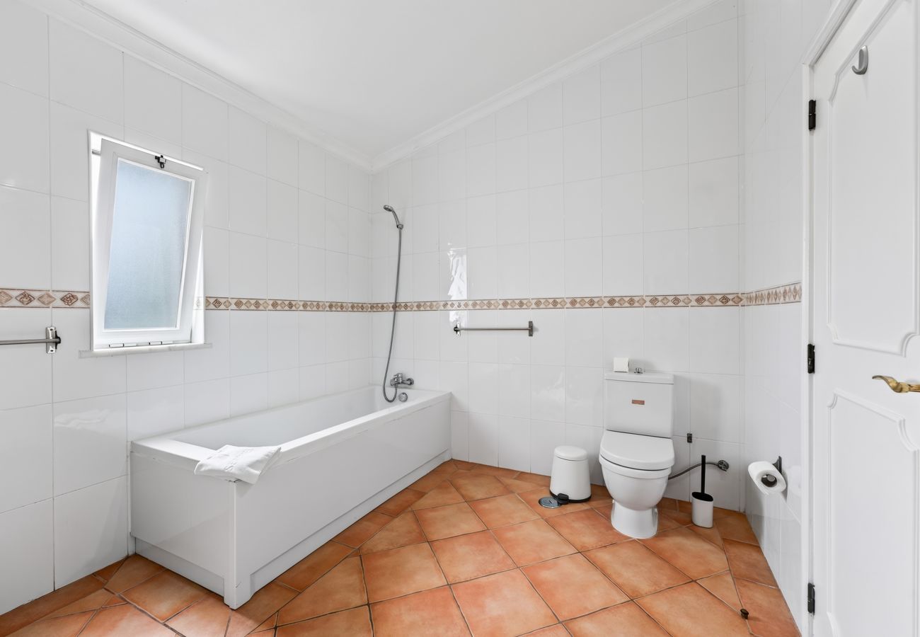 Villa à Almancil - Villa Jasmim | 4 Chambres | Ensoleillé | Almancil