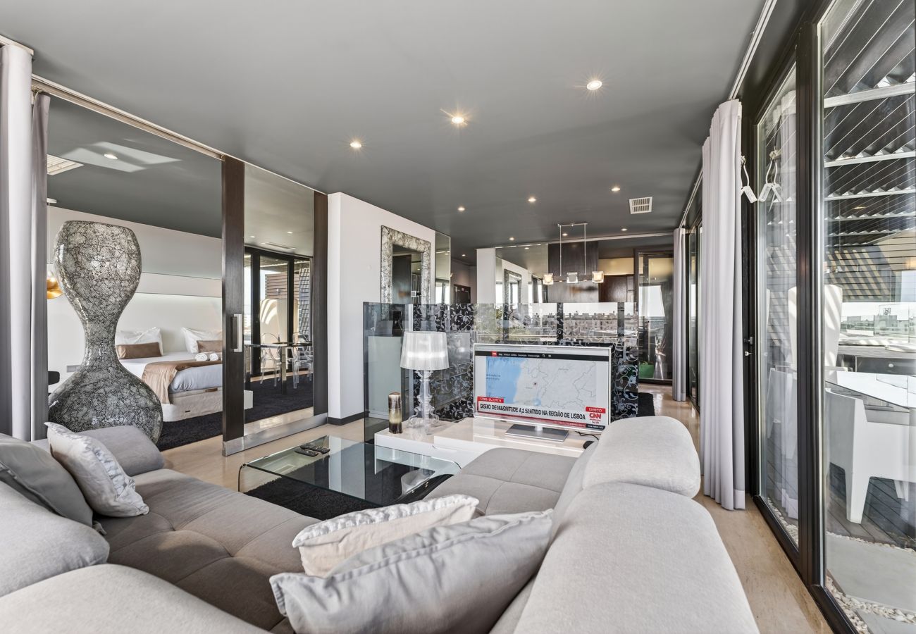 Appartement à Albufeira - Penthouse Grand Noir | Jacuzzi extérieur | Près d'Oura