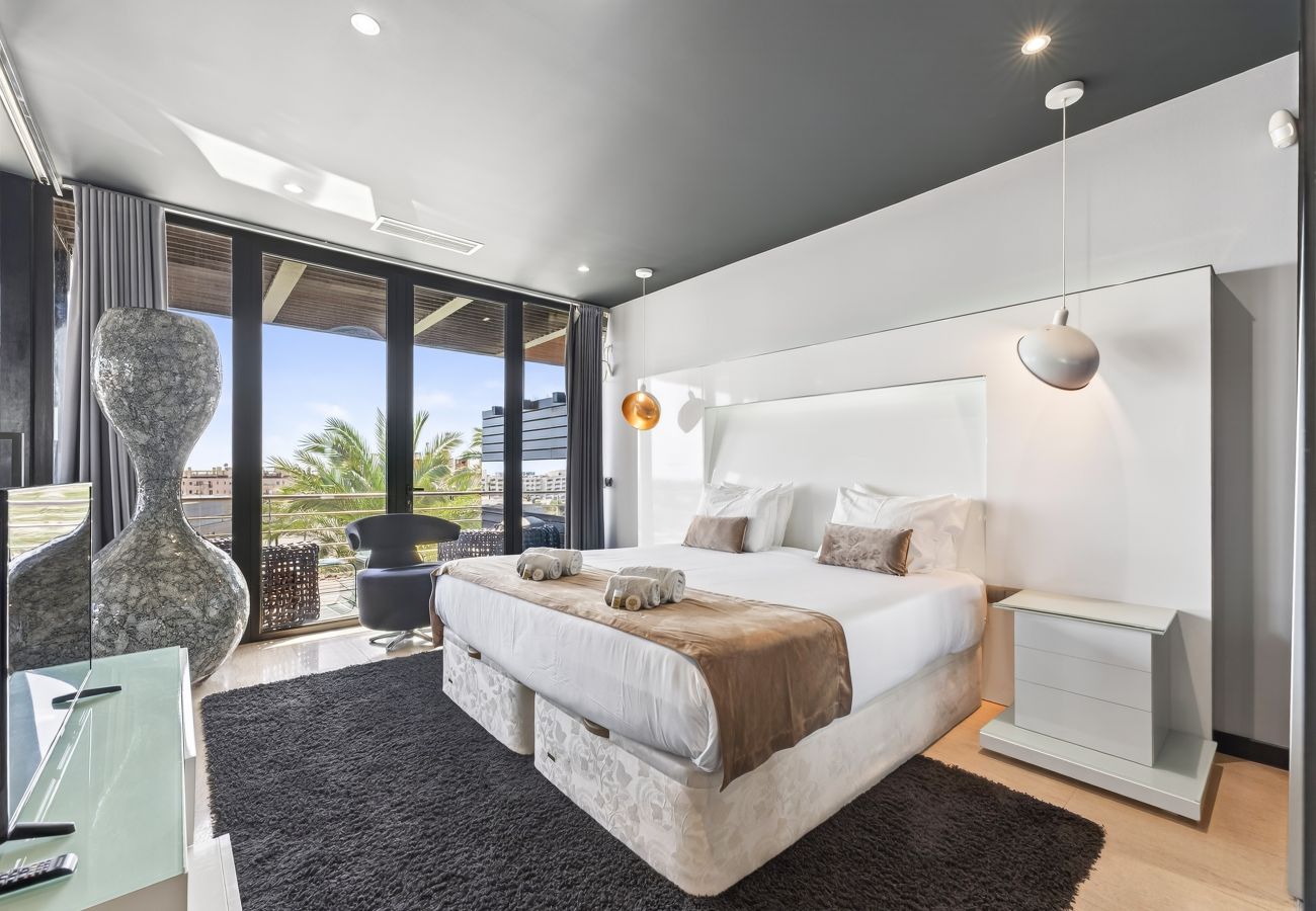 Appartement à Albufeira - Penthouse Grand Noir | Jacuzzi extérieur | Près d'Oura