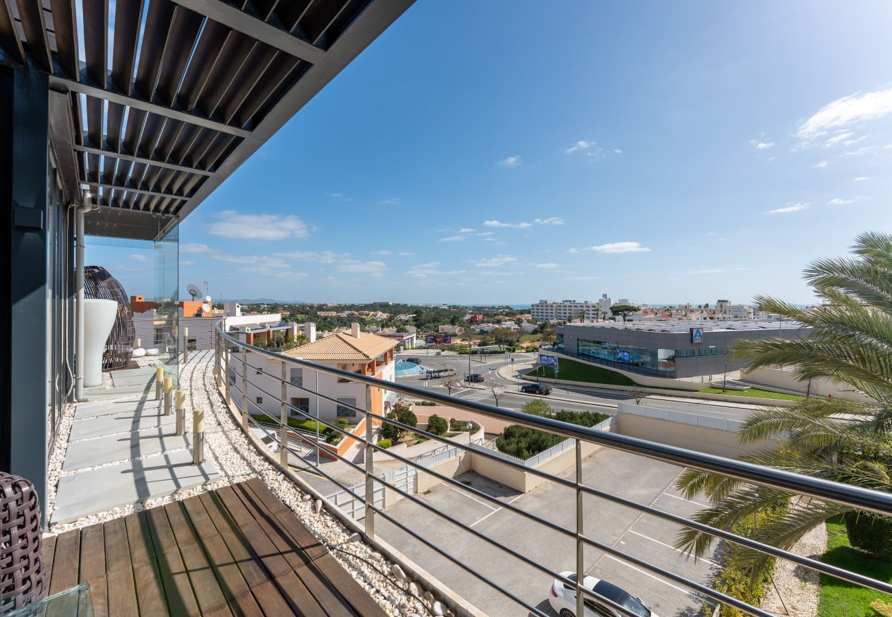 Appartement à Albufeira - Penthouse Grand Noir | Jacuzzi extérieur | Près d'Oura