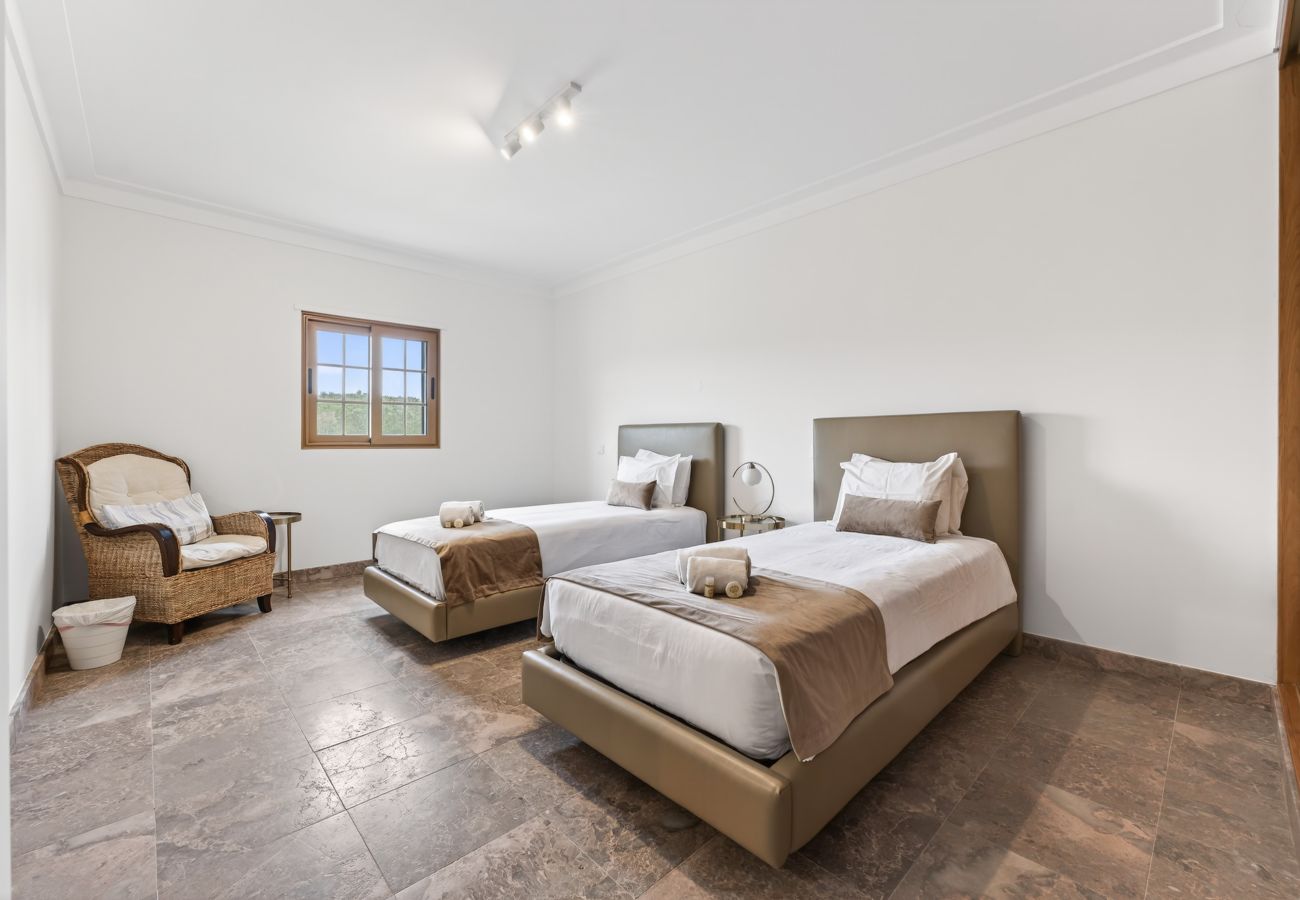 Villa à São Brás de Alportel - Villa Horizonte | 5 chambres | Vue panoramique | São Brás de Alportel