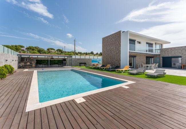 Villa à Guia - Villa Alegria | 10 pax | Jacuzzi | Salgados