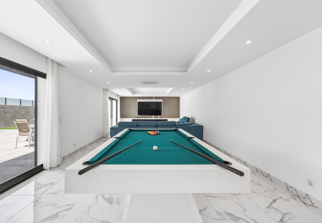 Villa à Guia - Villa Alegria | 10 pax | Jacuzzi | Salgados