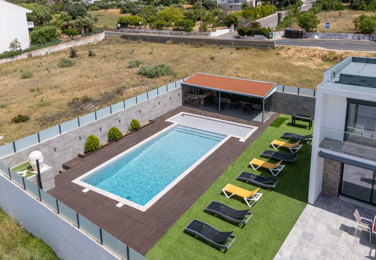 Villa à Guia - Villa Alegria | 10 pax | Jacuzzi | Salgados