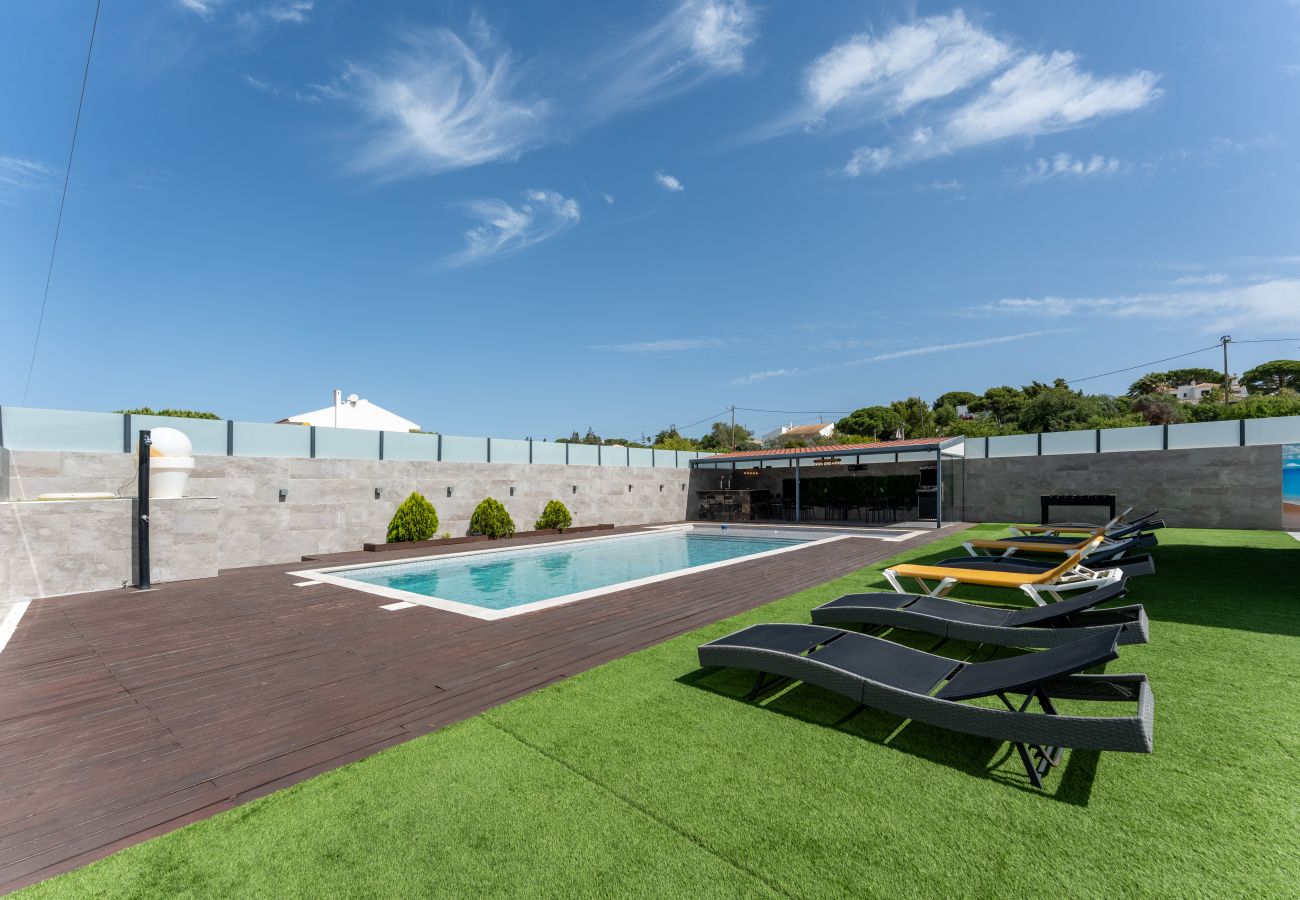 Villa à Guia - Villa Alegria | 10 pax | Jacuzzi | Salgados