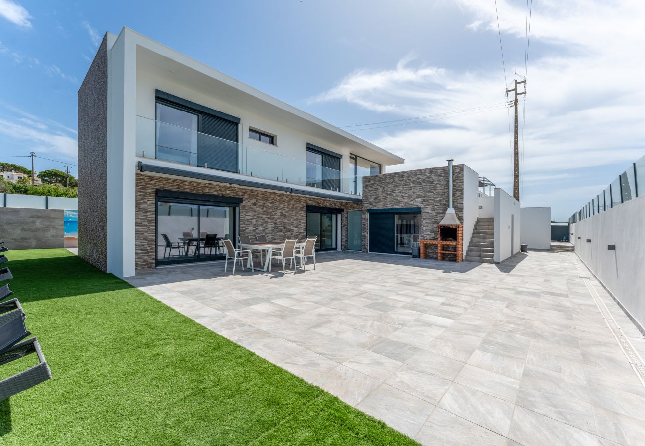 Villa à Guia - Villa Alegria | 10 pax | Jacuzzi | Salgados