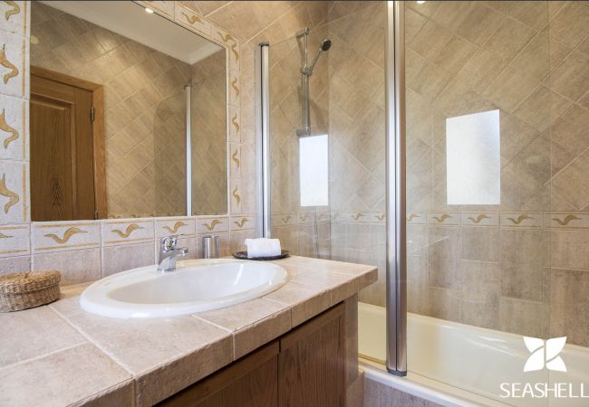 House in Almancil - Casa Oliveira House in Almancil - Casa Oliveira