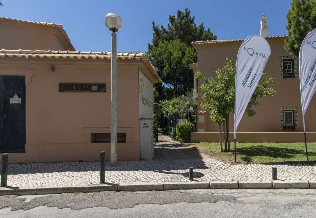 Apartment in Albufeira - Apartamento Pedra dos Biscos T2 Apartment in Albufeira - Apartamento Pedra dos Biscos T2