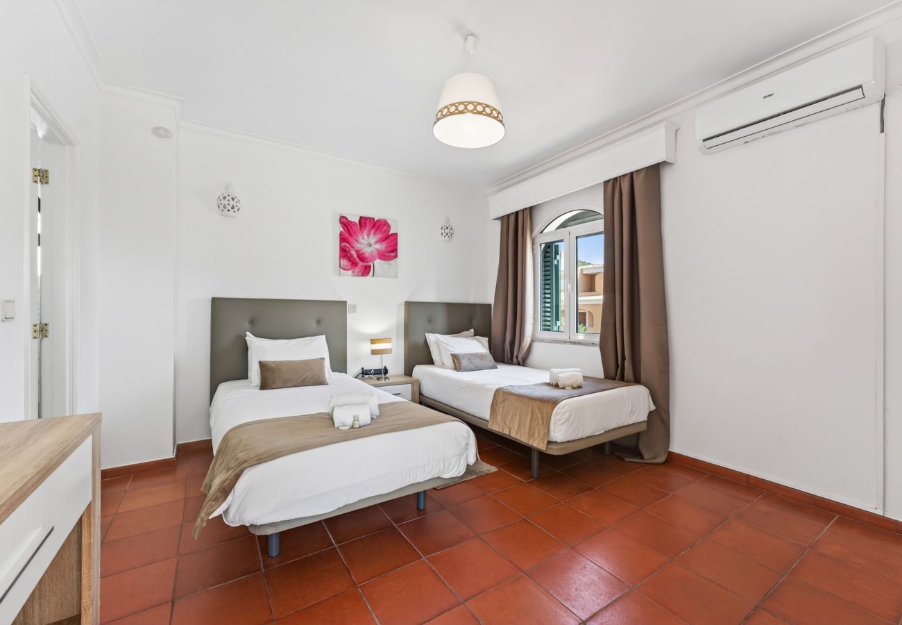 Villa in Vilamoura - Villa Jade | 4 Bedrooms | Pool | Old Village | Vilamoura