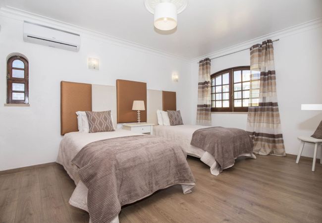 Villa in Galé - Villa Magali Villa in Galé - Villa Magali