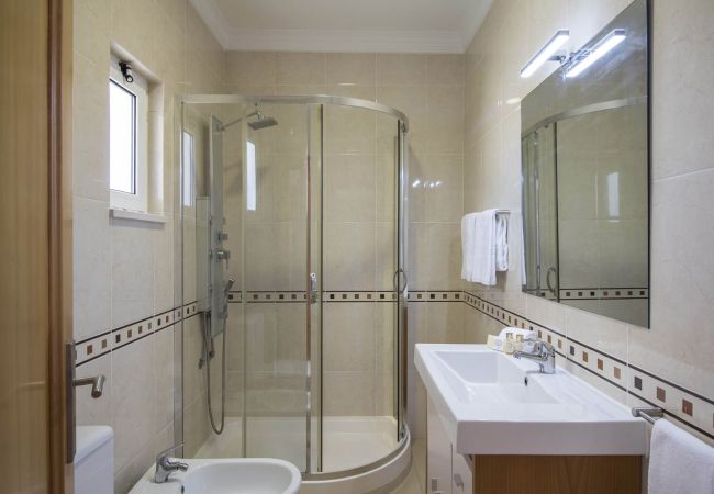 Villa in Galé - Villa Maresia Villa in Galé - Villa Maresia