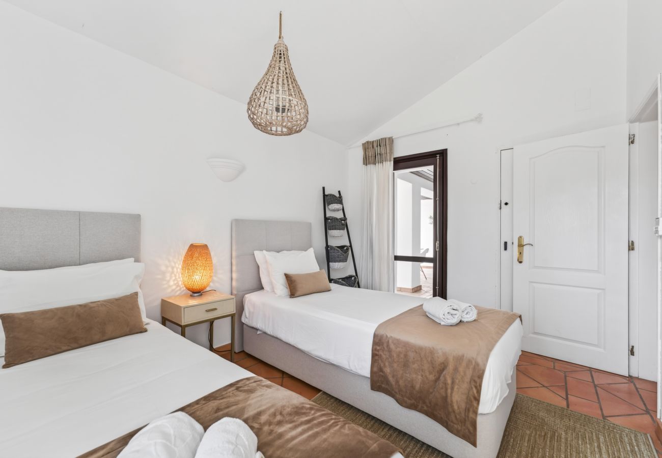 House in Albufeira - Casa na Falésia | 3 Bedrooms | Falésia Beach | Olhos de Água