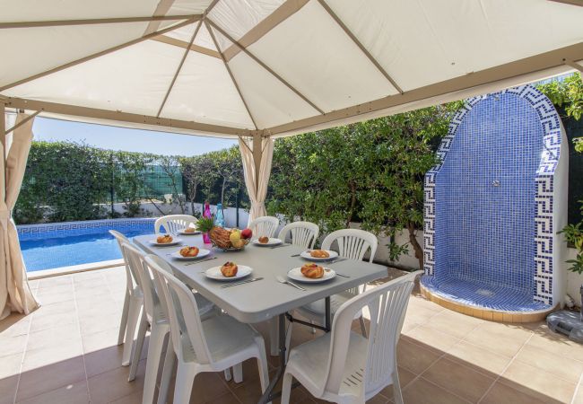 Villa em Albufeira - Villa Tulipa Villa em Albufeira - Villa Tulipa
