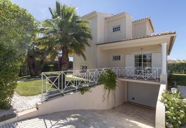 Villa em Albufeira - Villa Tulipa Villa em Albufeira - Villa Tulipa