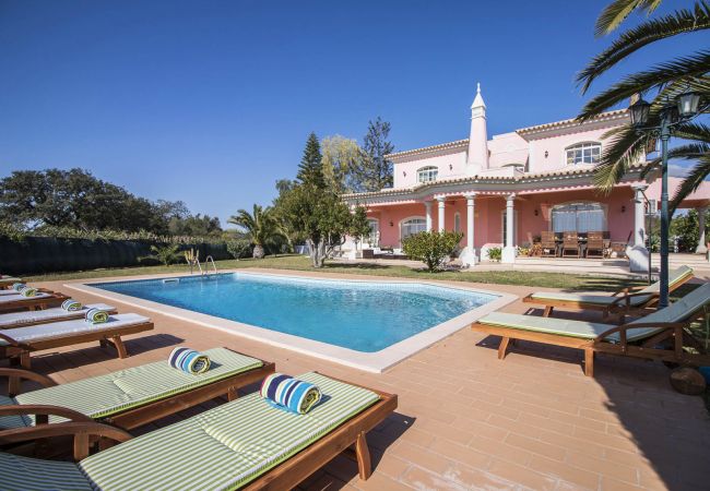 Villa em Boliqueime - Quinta das Laranjeiras Villa em Boliqueime - Quinta das Laranjeiras