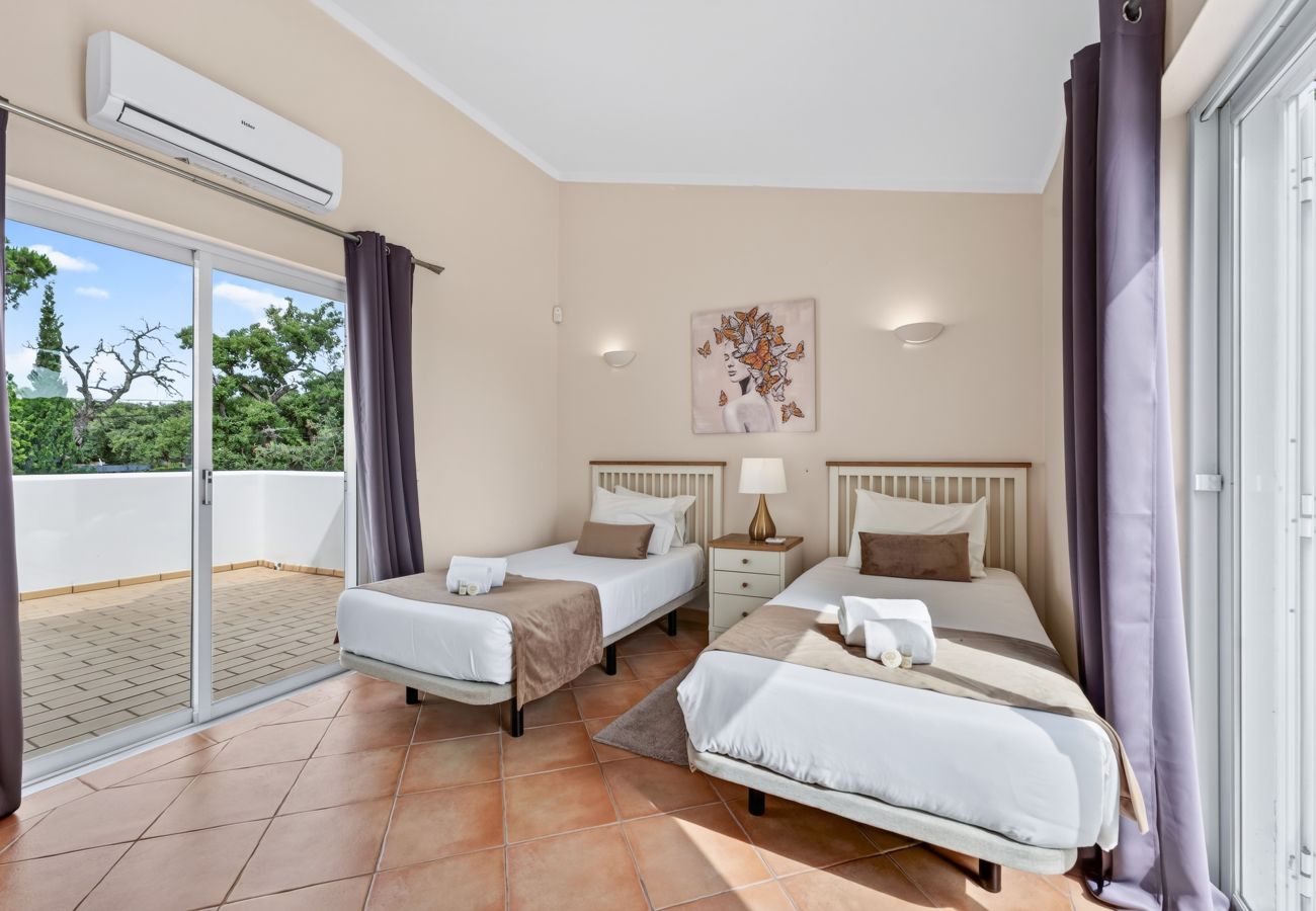 Villa em Almancil - Villa Jasmim | 4 Quartos | Solarenga | Almancil