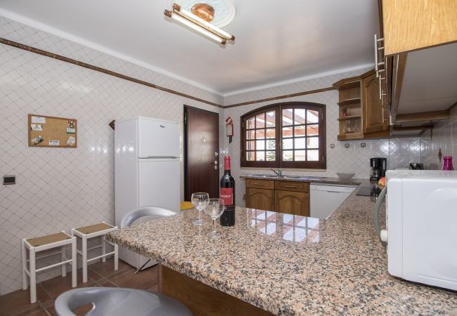 Villa em Galé - Villa Magali | 4 Quartos | a Pé da Praia | Galé Villa em Galé - Villa Magali | 4 Quartos | a Pé da Praia | Galé