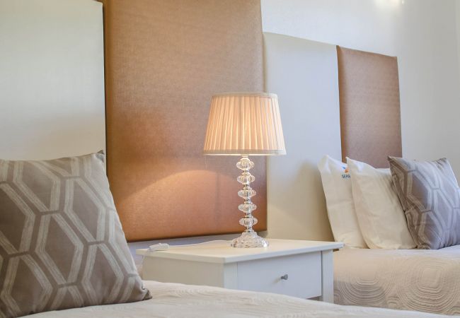 Villa em Galé - Villa Magali | 4 Quartos | a Pé da Praia | Galé Villa em Galé - Villa Magali | 4 Quartos | a Pé da Praia | Galé