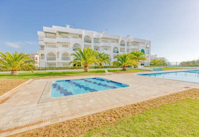 Apartamento em Porches - Quinta Palmeiras 2-1 2C GA-6875