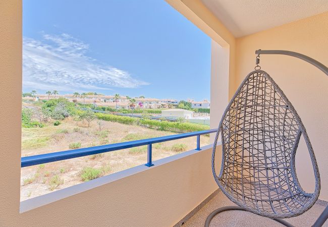 Apartamento em Porches - Quinta Palmeiras 2-3 R/C-A - 6879