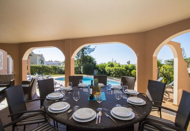 Villa em Vilamoura - Villa Anita | 5 Quartos | Privada | Vilamoura Villa em Vilamoura - Villa Anita | 5 Quartos | Privada | Vilamoura