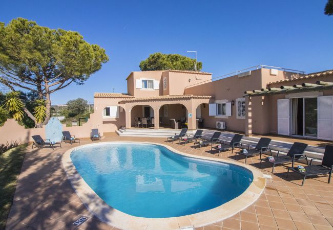 Villa em Vilamoura - Villa Anita | 5 Quartos | Privada | Vilamoura Villa em Vilamoura - Villa Anita | 5 Quartos | Privada | Vilamoura
