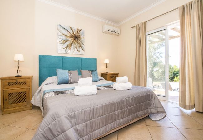 Villa em Vilamoura - Villa Anita | 5 Quartos | Privada | Vilamoura Villa em Vilamoura - Villa Anita | 5 Quartos | Privada | Vilamoura