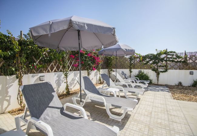 Casa geminada em Almancil - Casa Granada | 4 Quartos | Piscina Privada | Varandas do Lago Casa geminada em Almancil - Casa Granada | 4 Quartos | Piscina Privada | Varandas do Lago