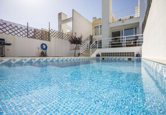 Casa geminada em Almancil - Casa Granada | 4 Quartos | Piscina Privada | Varandas do Lago Casa geminada em Almancil - Casa Granada | 4 Quartos | Piscina Privada | Varandas do Lago