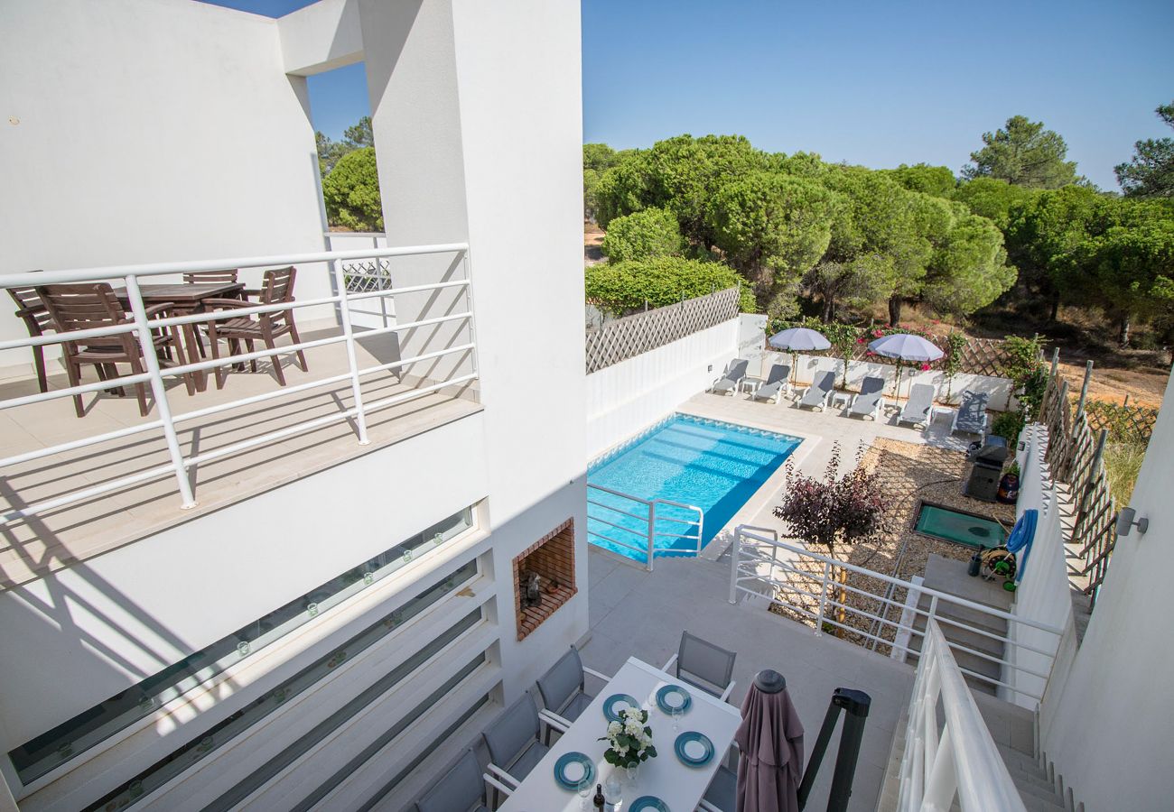 Casa geminada em Almancil - Casa Granada | 4 Quartos | Piscina Privada | Varandas do Lago